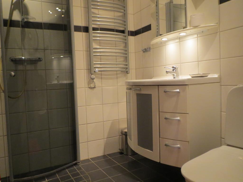 Areguiderna - Bubblans Laegenheter Are Torg Apartment Room photo